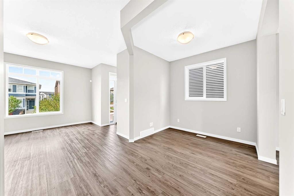 18 Willow Crescent, Okotoks, AB - Indoor Photo Showing Other Room