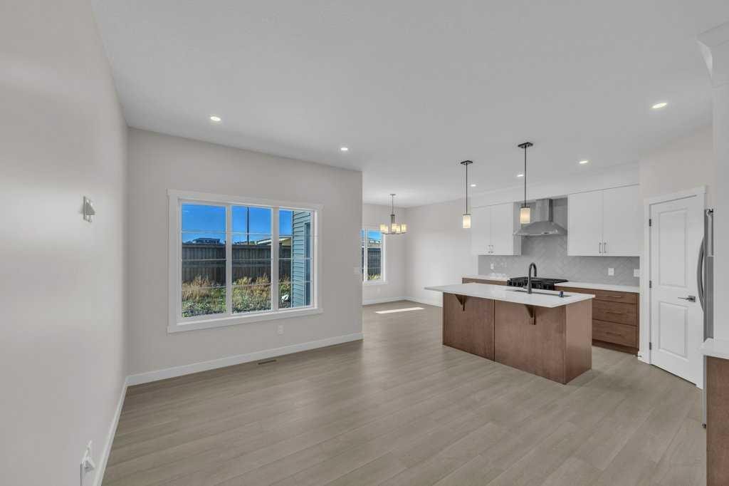 203 Homestead Common Ne, Calgary, AB - Indoor Photo Showing Kitchen
