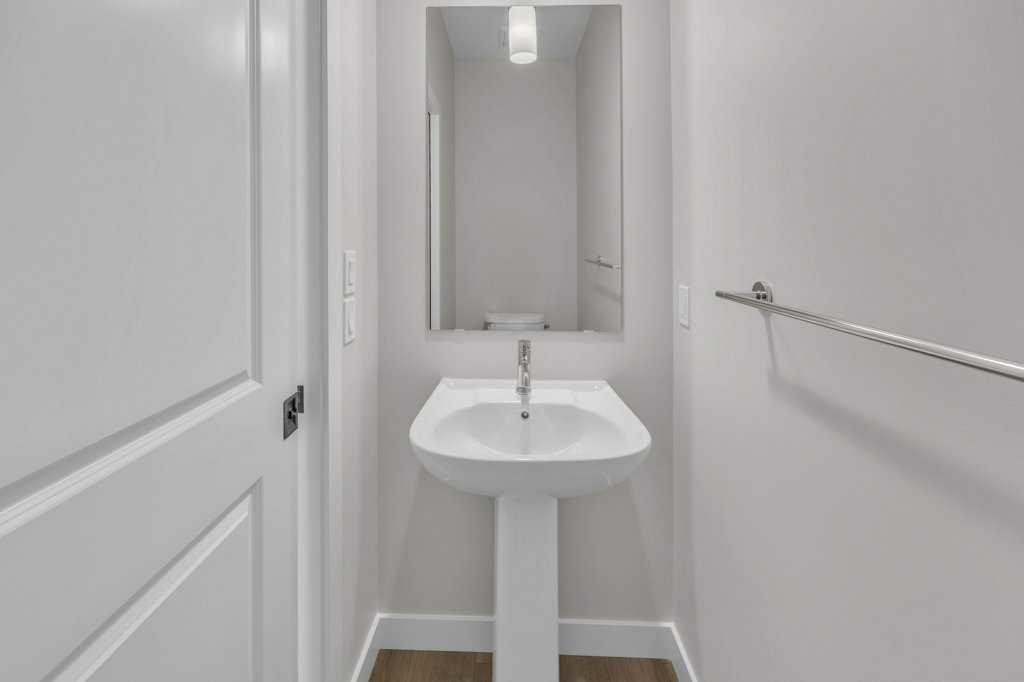 203 Homestead Common Ne, Calgary, AB - Indoor Photo Showing Bathroom