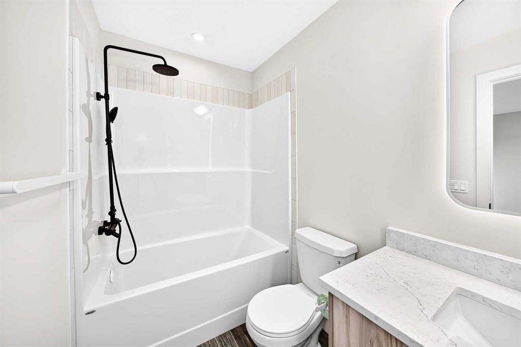 2473 Creeker Lane, Airdrie, AB - Indoor Photo Showing Bathroom