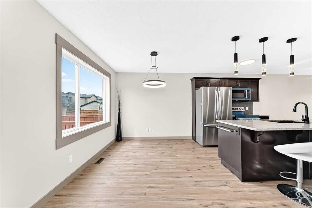 321 Skyview Ranch Drive Ne, Calgary, AB - Indoor Photo Showing Kitchen With Upgraded Kitchen