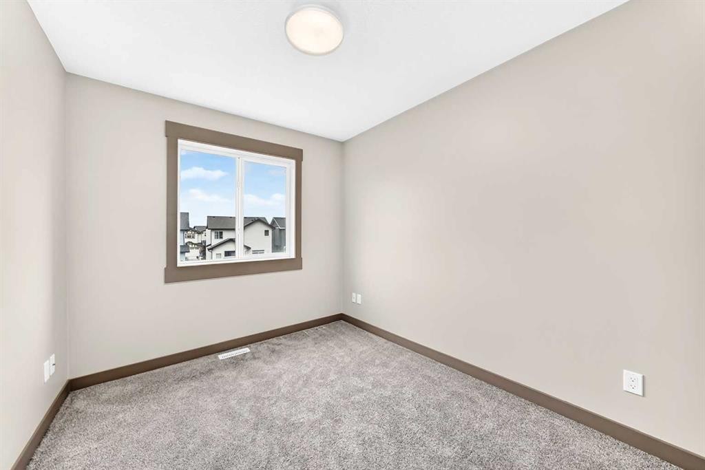 321 Skyview Ranch Drive Ne, Calgary, AB - Indoor Photo Showing Other Room