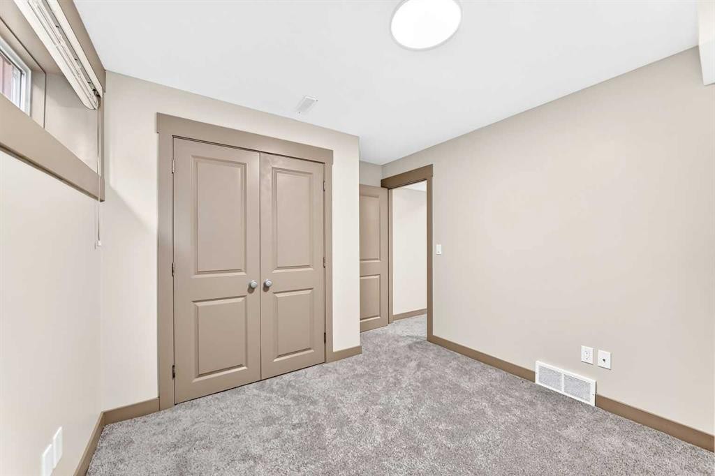 321 Skyview Ranch Drive Ne, Calgary, AB - Indoor Photo Showing Other Room