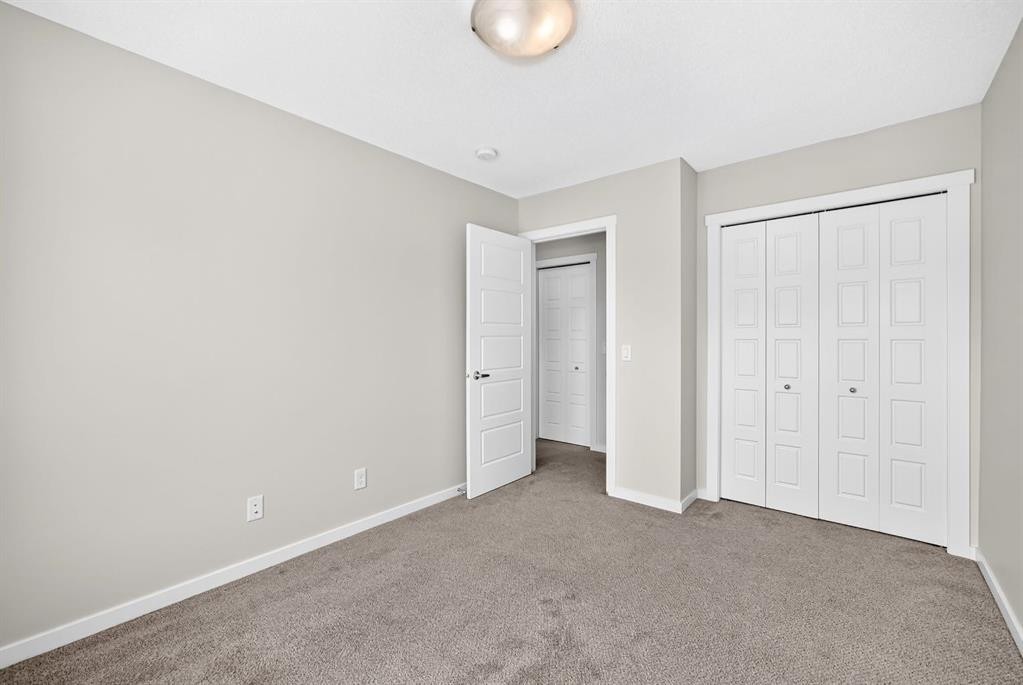 428 Cranbrook Square Se, Calgary, AB - Indoor