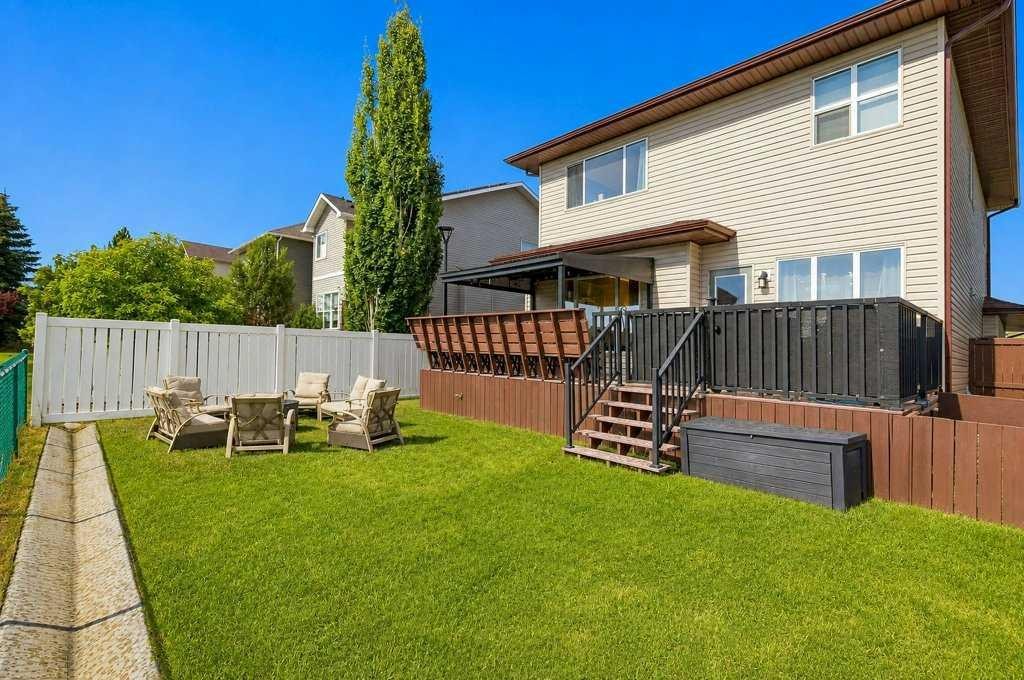 69 Everhollow Avenue Sw, Calgary, AB - Outdoor With Deck Patio Veranda