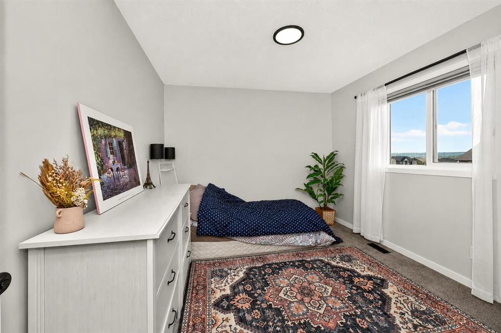 23 Lucas Boulevard Nw, Calgary, AB - Indoor Photo Showing Other Room