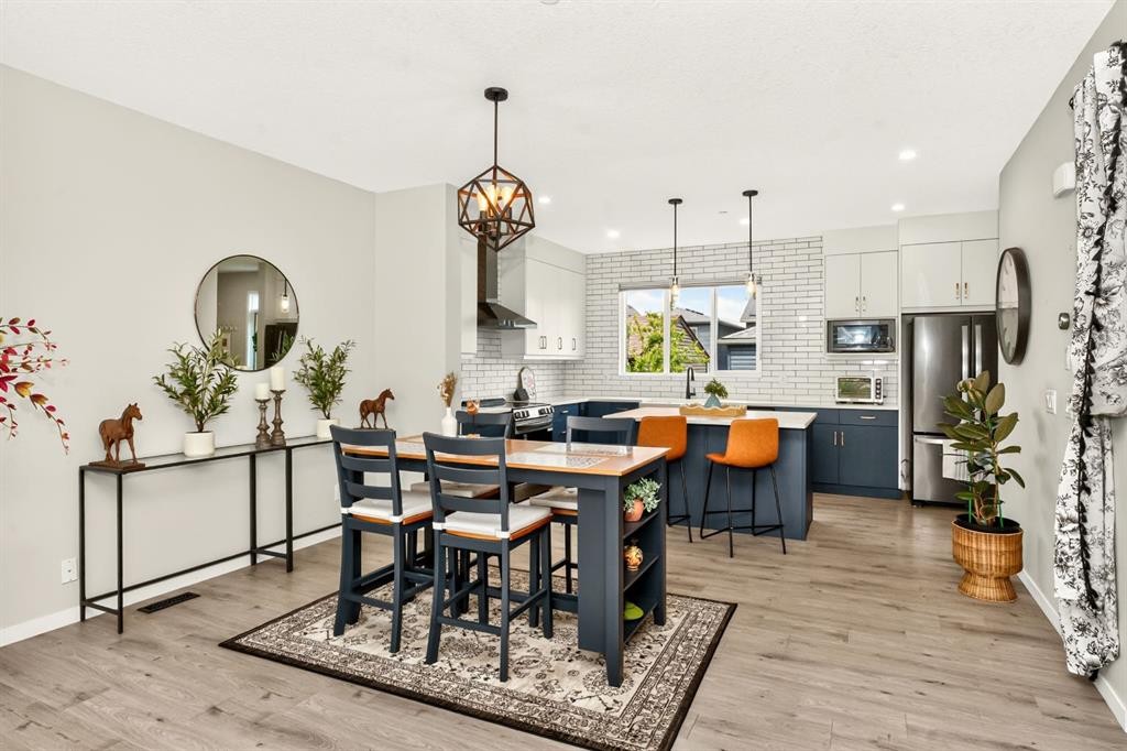 23 Lucas Boulevard Nw, Calgary, AB - Indoor