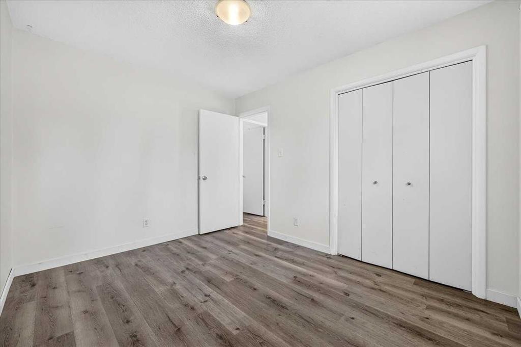 4711 Montana Drive Nw, Calgary, AB - Indoor Photo Showing Other Room