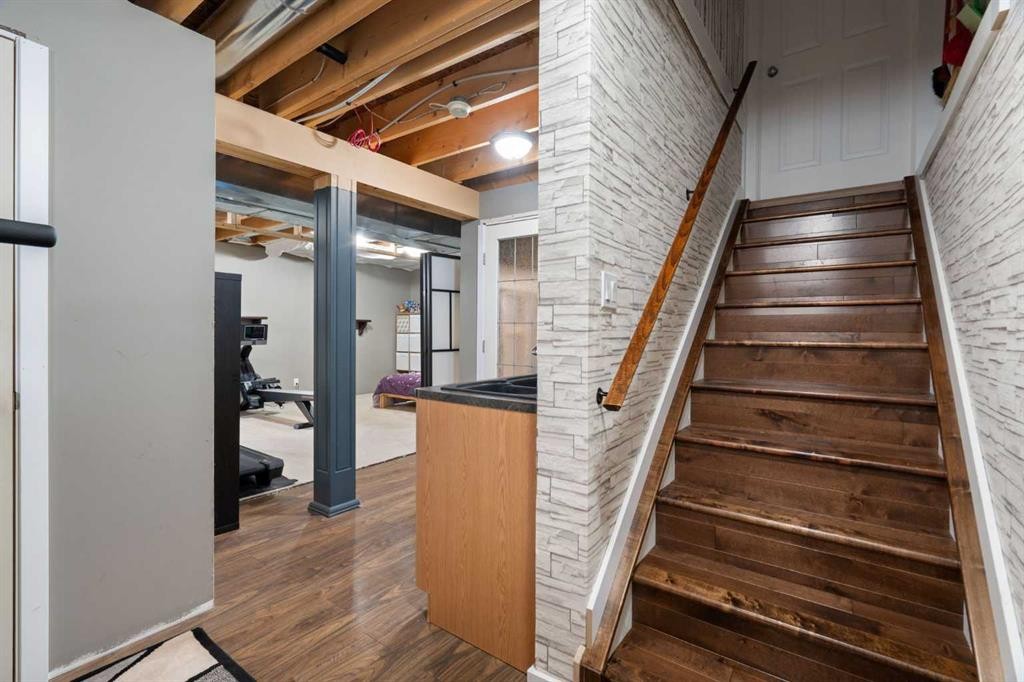 818 Copperfield Boulevard Se, Calgary, AB - Indoor Photo Showing Other Room