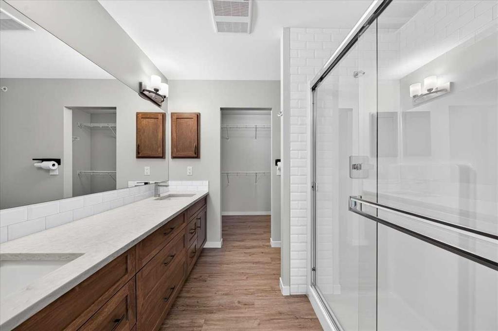 406-4350 Seton Drive Se, Calgary, AB - Indoor Photo Showing Bathroom