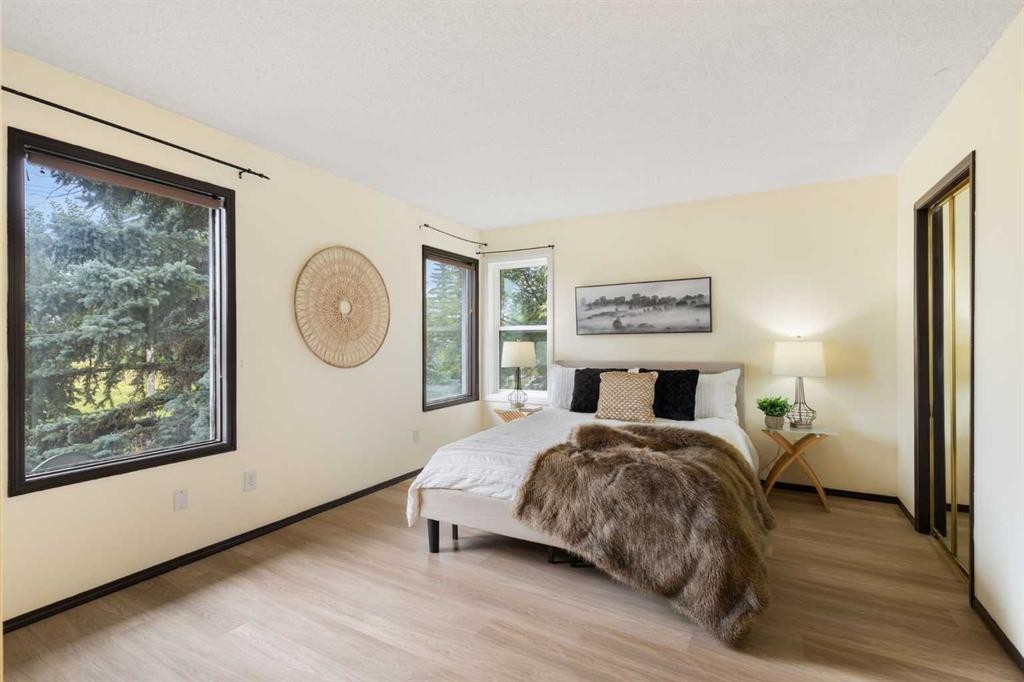 508 78 Avenue Sw, Calgary, AB - Indoor Photo Showing Bedroom