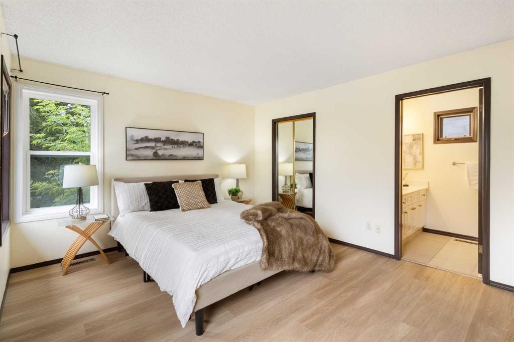 508 78 Avenue Sw, Calgary, AB - Indoor Photo Showing Bedroom
