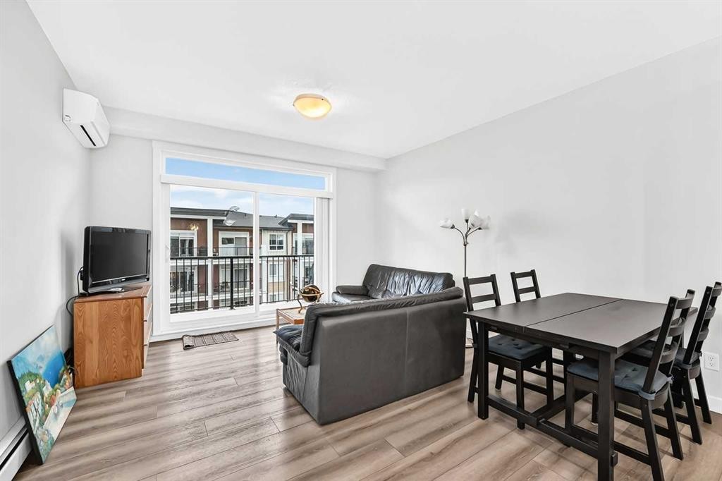 409-30 Walgrove Se, Calgary, AB - Indoor