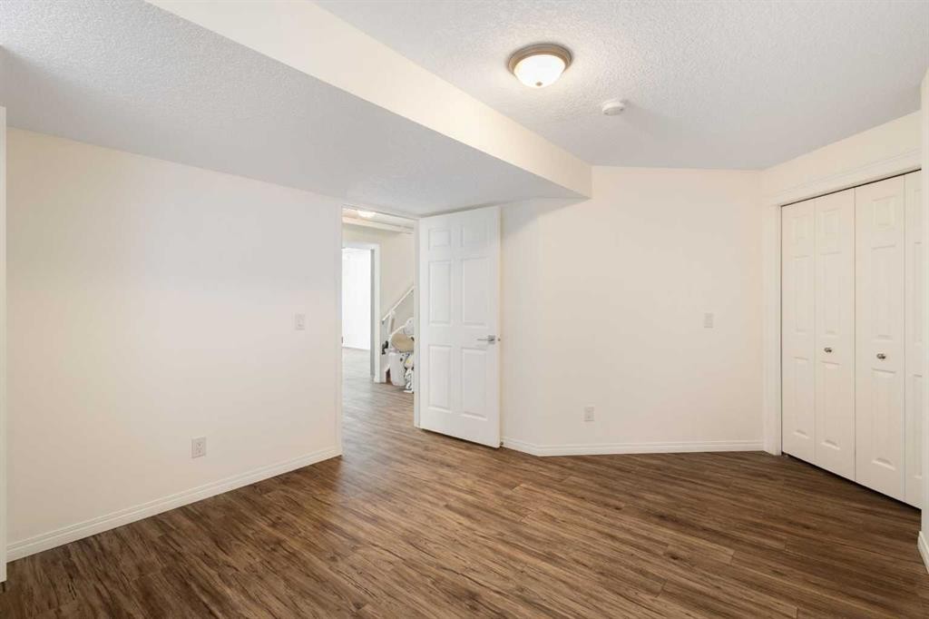 57 Everoak Circle Sw, Calgary, AB - Indoor Photo Showing Other Room