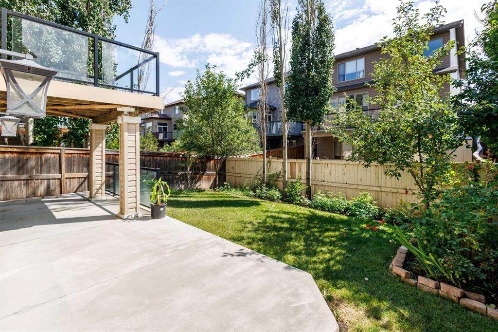 57 Everoak Circle Sw, Calgary, AB - Outdoor