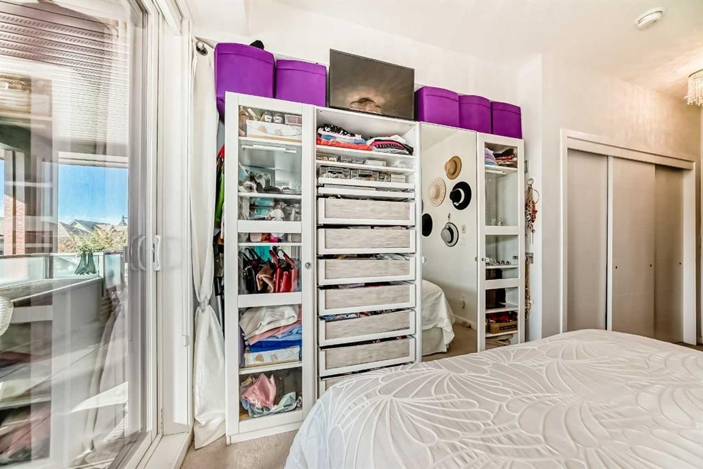 202-122 Mahogany Centre Se, Calgary, AB - Indoor Photo Showing Bedroom