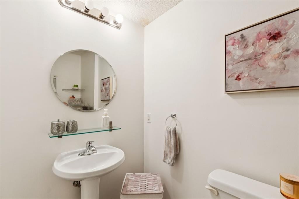 21 Covehaven Gardens Ne, Calgary, AB