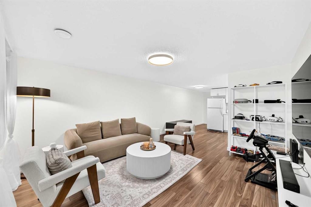 119 Maitland Rise Ne, Calgary, AB - Indoor