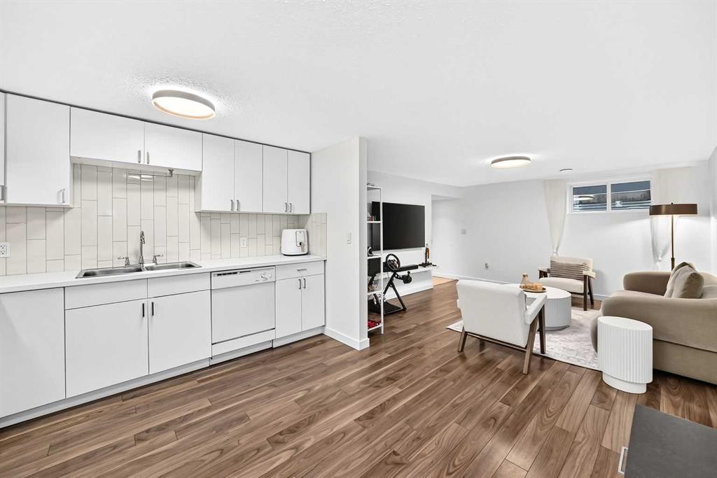 119 Maitland Rise Ne, Calgary, AB - Indoor