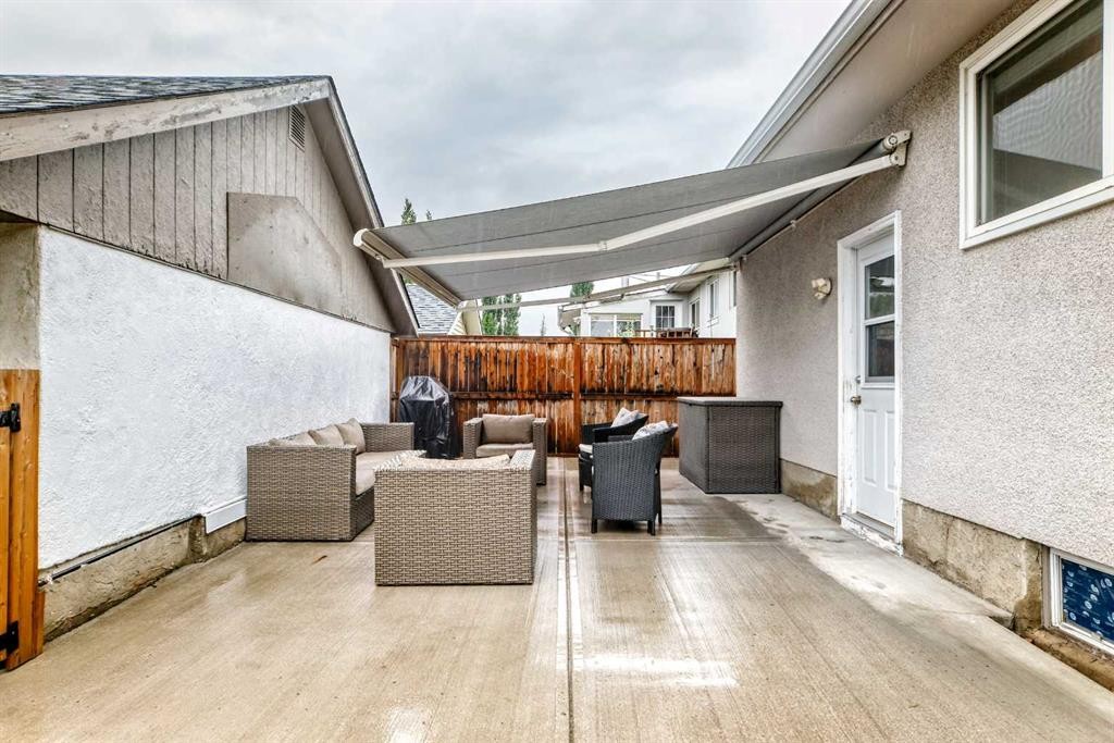 119 Maitland Rise Ne, Calgary, AB - Outdoor With Exterior