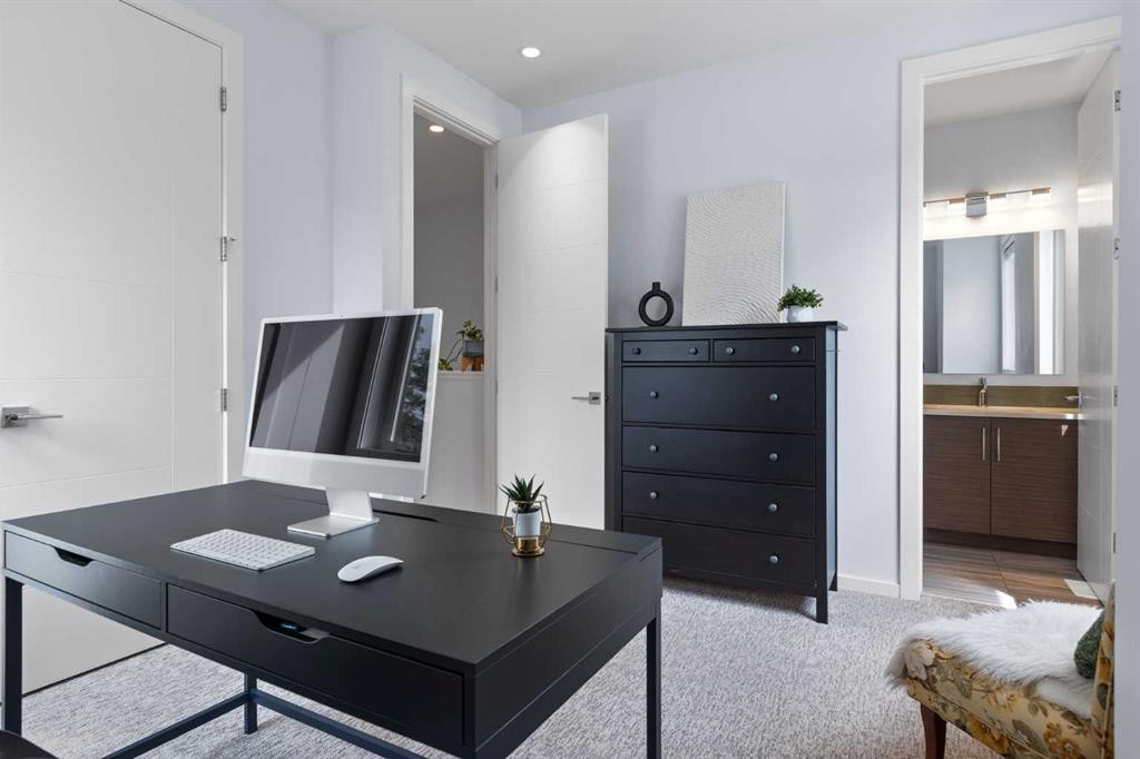2002 35 Street Sw, Calgary, AB - Indoor