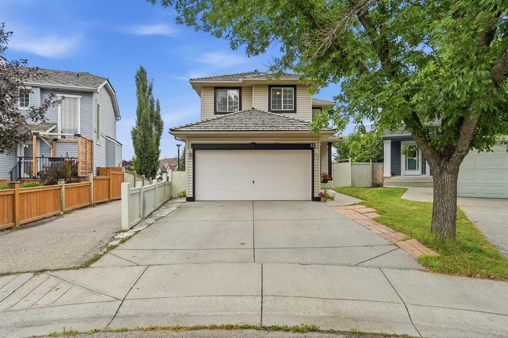 52 Douglas Glen Crescent Se, Calgary, AB - Outdoor