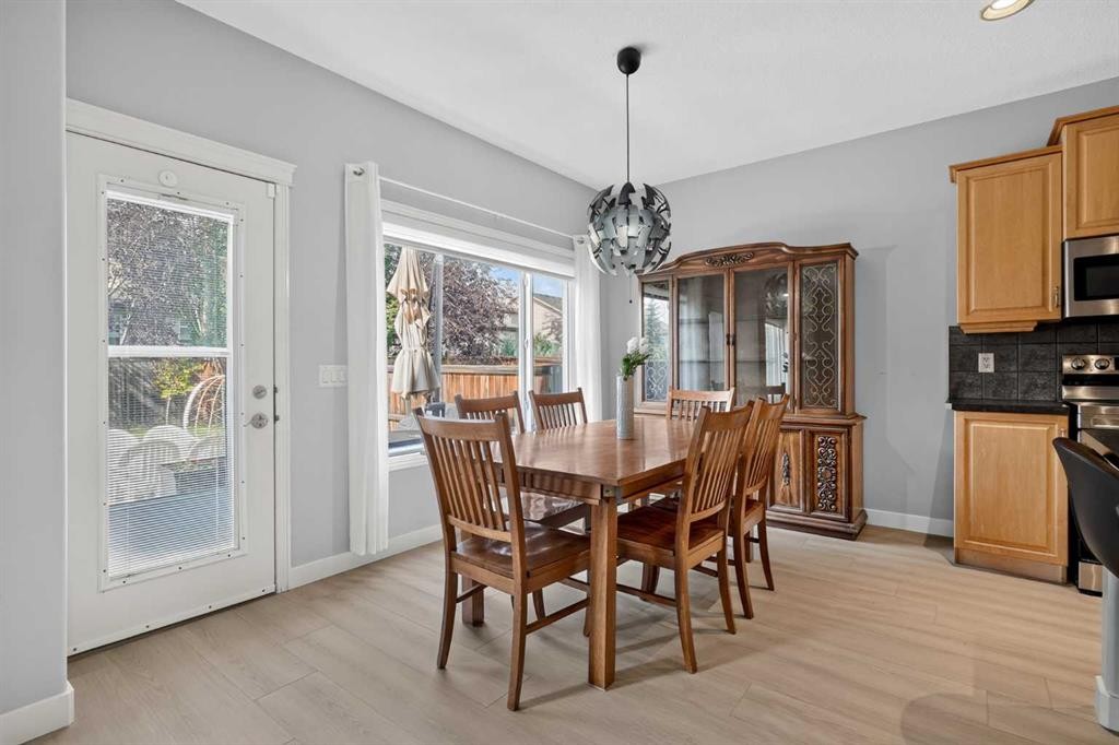 646 Chaparral Drive Se, Calgary, AB - Indoor Photo Showing Other Room