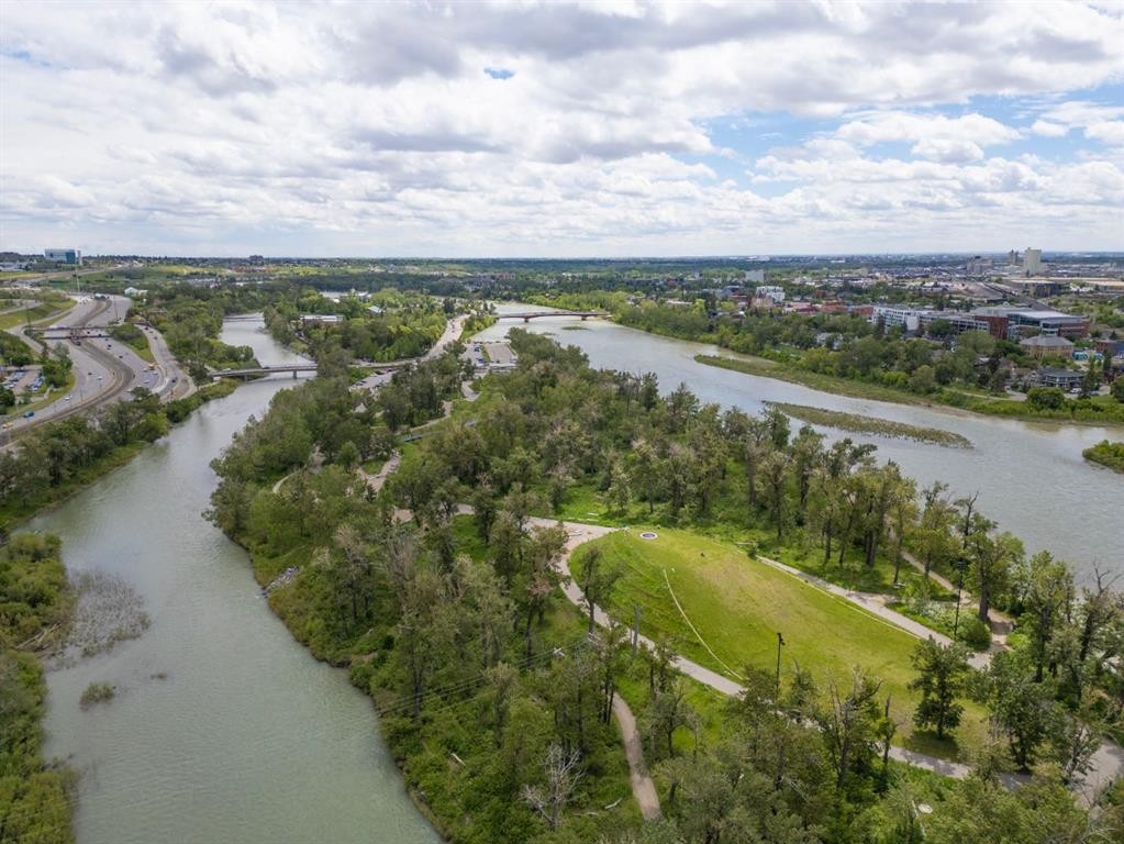 438-930 Centre Avenue Ne, Calgary, AB - Outdoor With Body Of Water With View