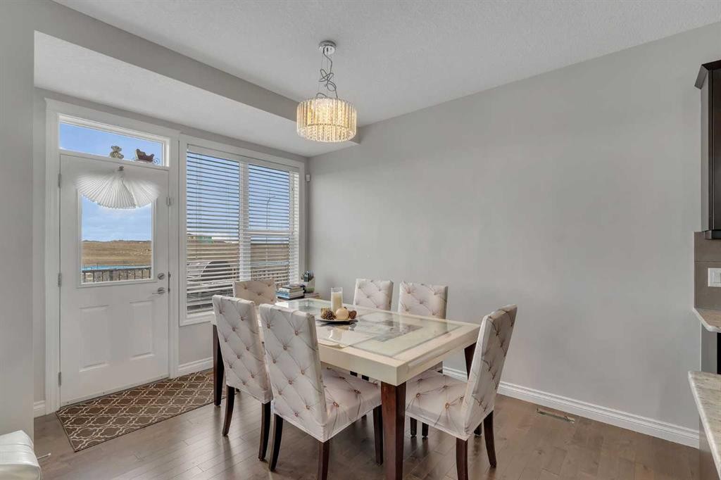 288 Evansborough Way Nw, Calgary, AB - Indoor Photo Showing Dining Room