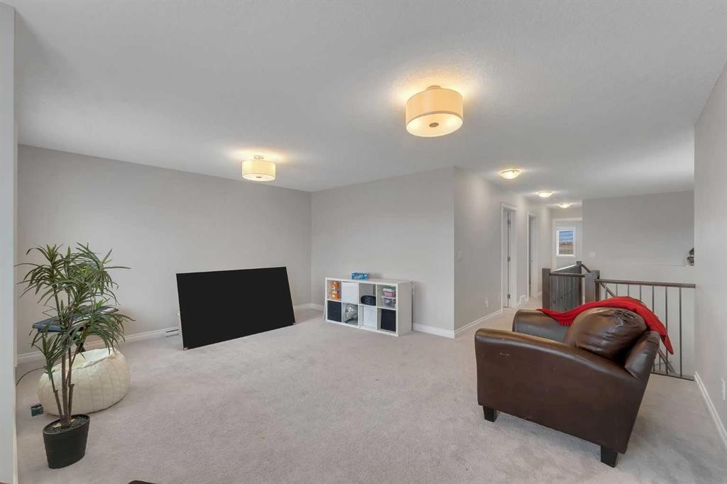288 Evansborough Way Nw, Calgary, AB - Indoor