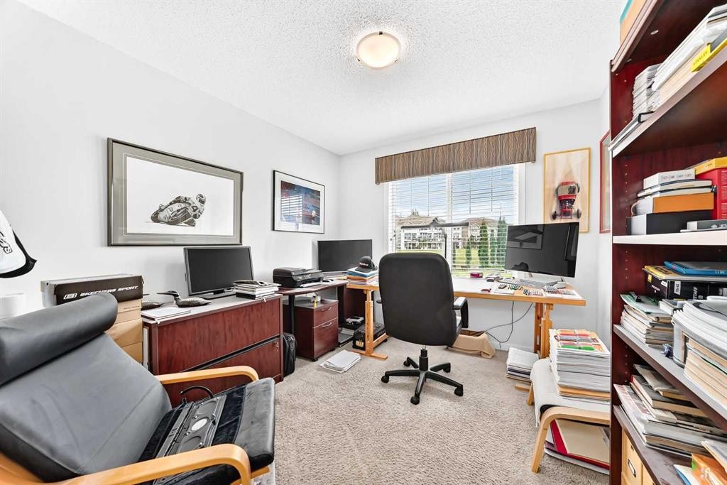 302 Sunset Point, Cochrane, AB - Indoor Photo Showing Office