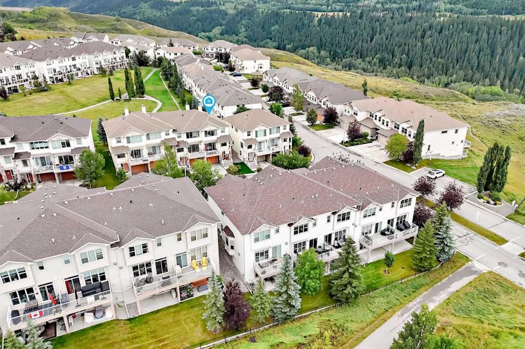 302 Sunset Point, Cochrane, AB - Outdoor With View