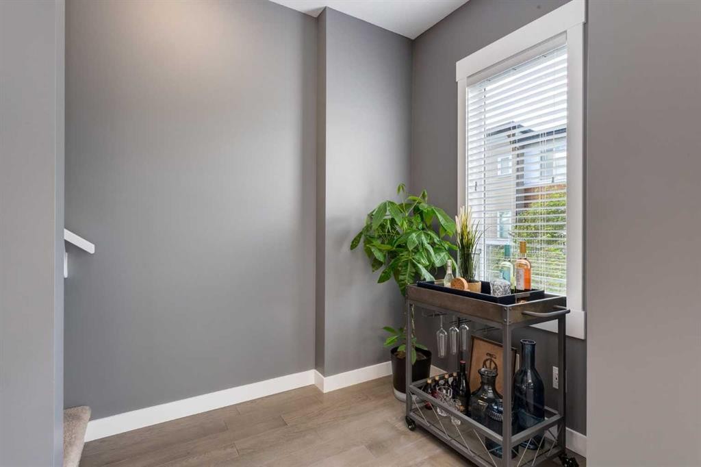17-111 Rainbow Falls Gate, Chestermere, AB - Indoor Photo Showing Other Room