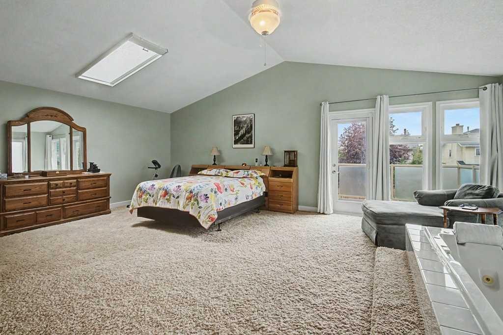 43 Riverside Road Se, Calgary, AB - Indoor Photo Showing Bedroom