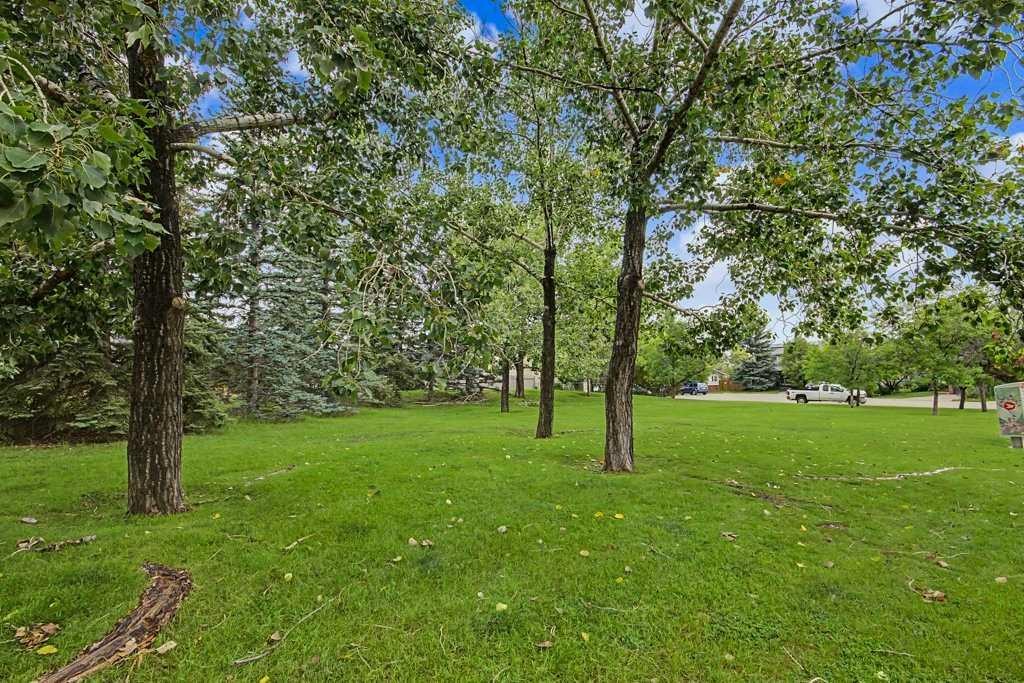 43 Riverside Road Se, Calgary, AB - Outdoor