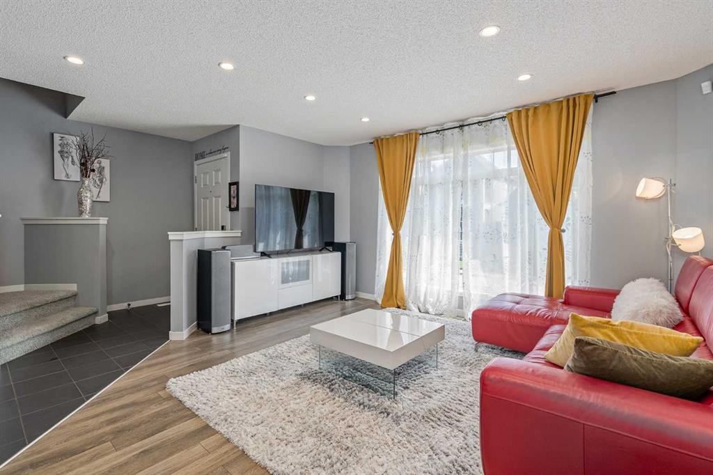 191 Cranford Crescent Se, Calgary, AB - Indoor Photo Showing Living Room