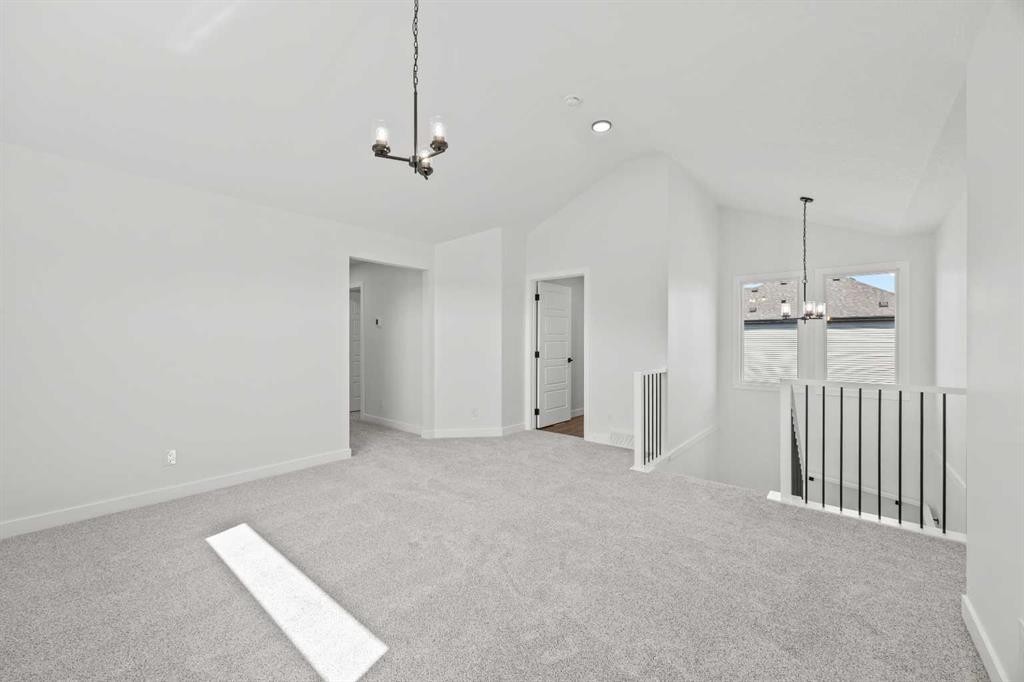 37 Sora Gardens Se, Calgary, AB - Indoor Photo Showing Other Room