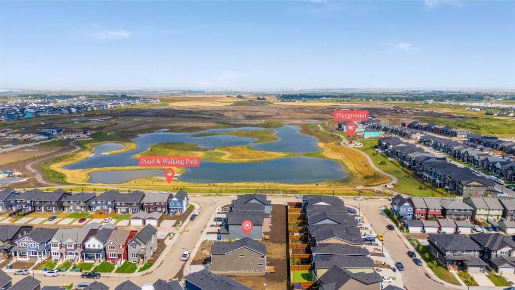 37 Sora Gardens Se, Calgary, AB - Outdoor With View