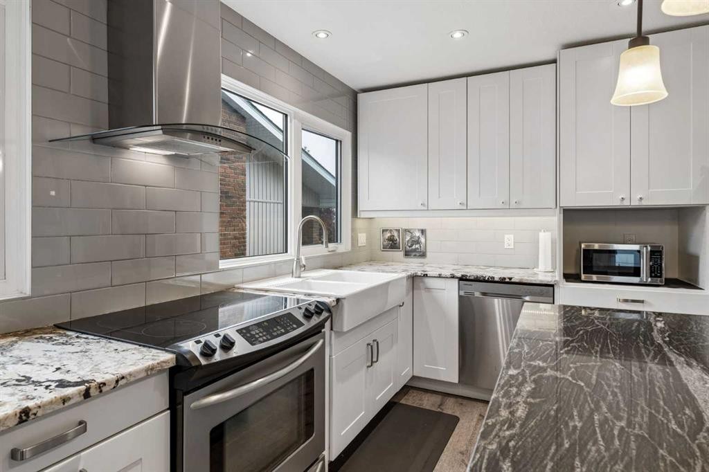 14211 Parkland Boulevard Se, Calgary, AB