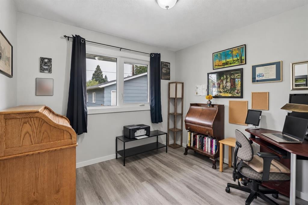 14211 Parkland Boulevard Se, Calgary, AB