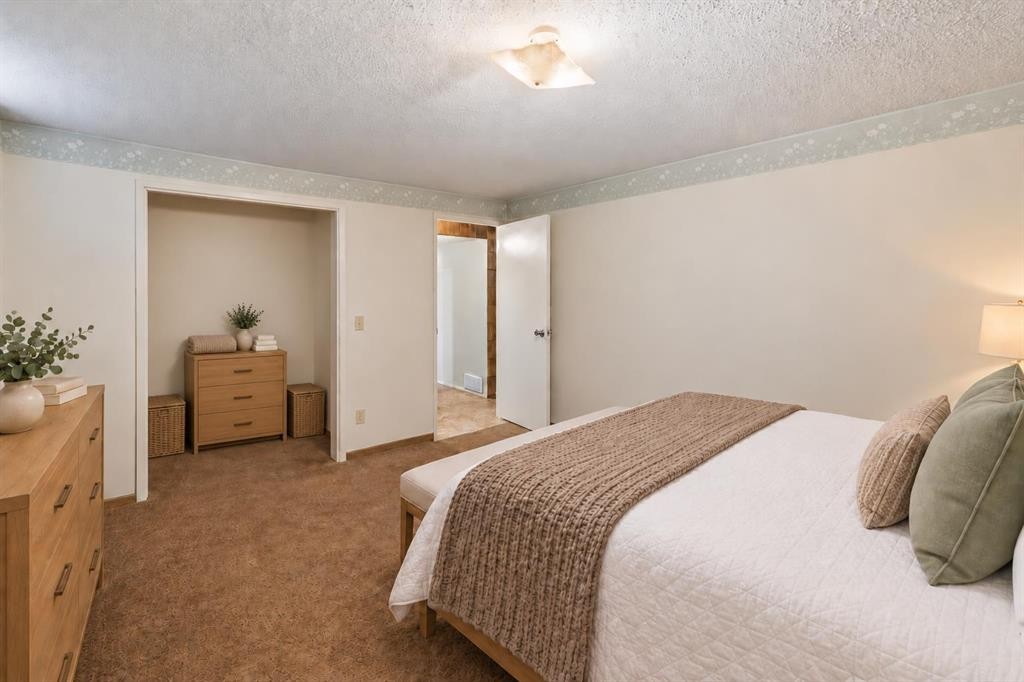 14211 Parkland Boulevard Se, Calgary, AB