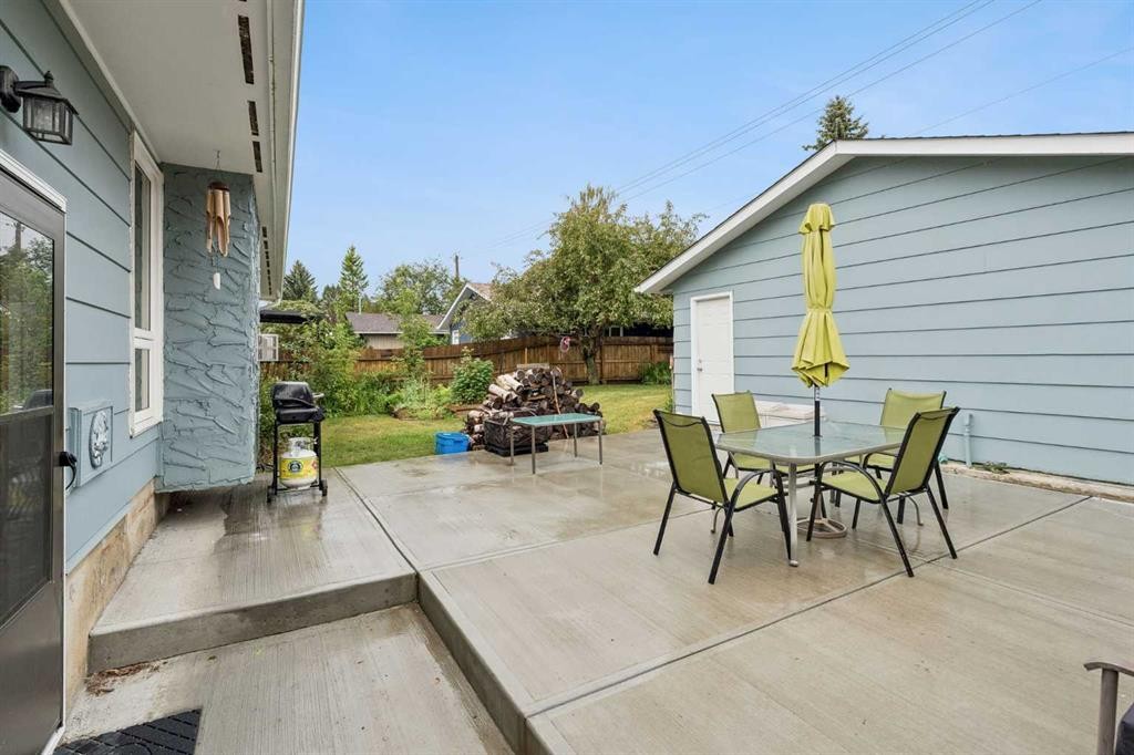 14211 Parkland Boulevard Se, Calgary, AB