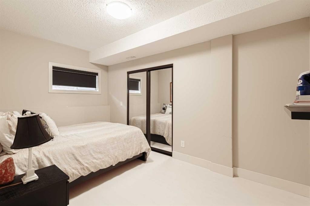 2207 Sirocco Drive Sw, Calgary, AB