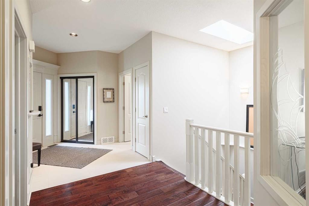 2207 Sirocco Drive Sw, Calgary, AB