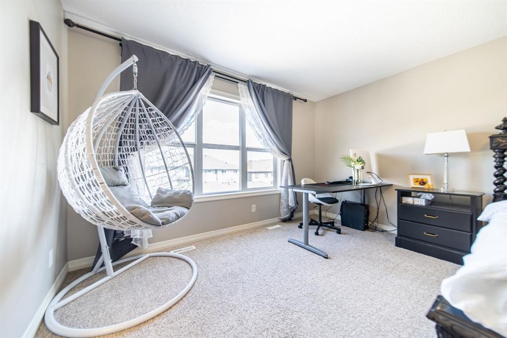 98 Mahogany Passage Se, Calgary, AB - Indoor