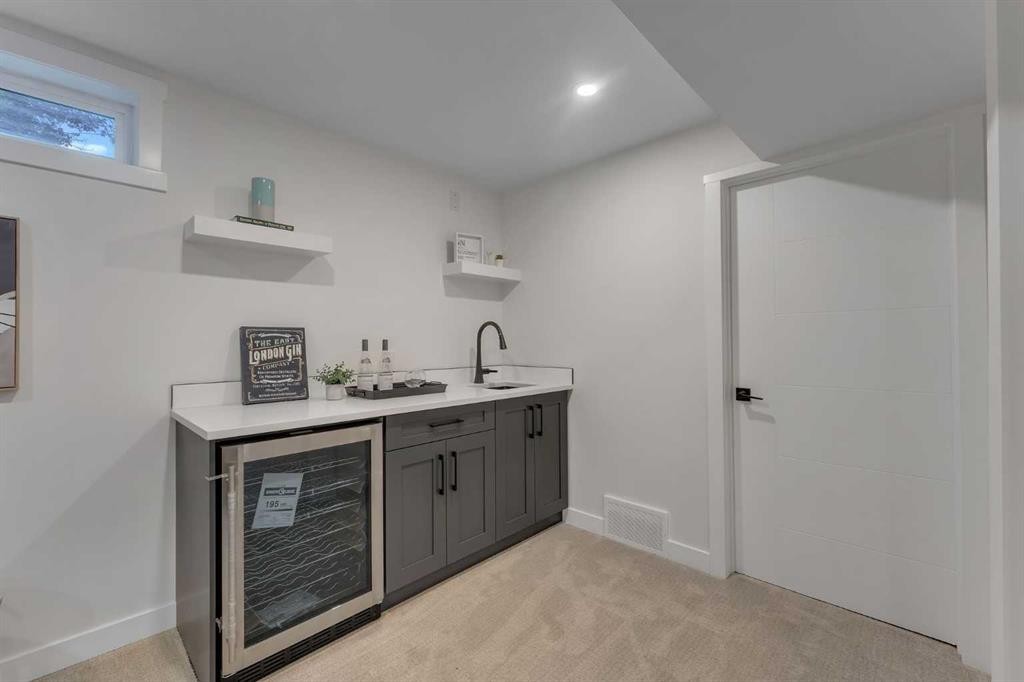 104 Oakmoor Place Sw, Calgary, AB - Indoor