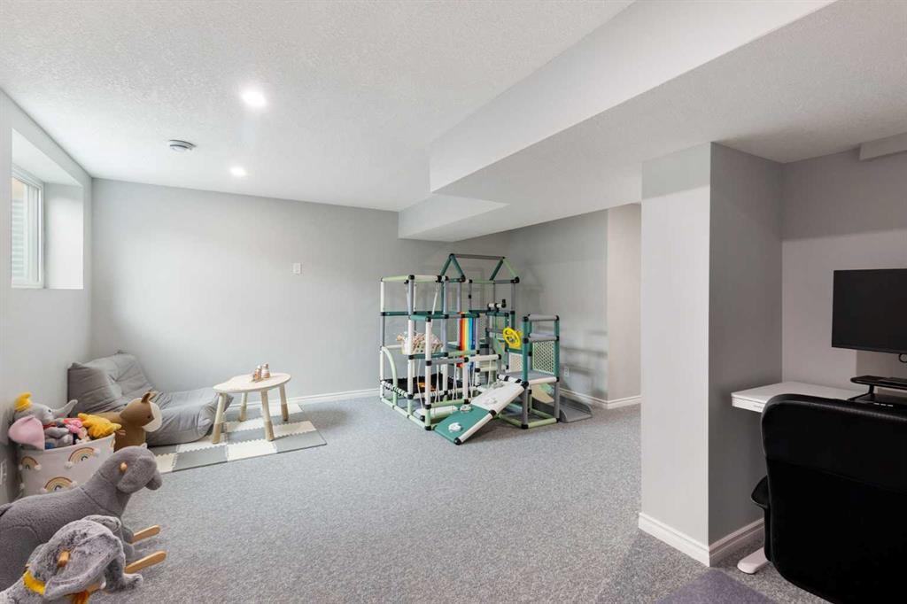 28 Seton Terrace Se, Calgary, AB - Indoor