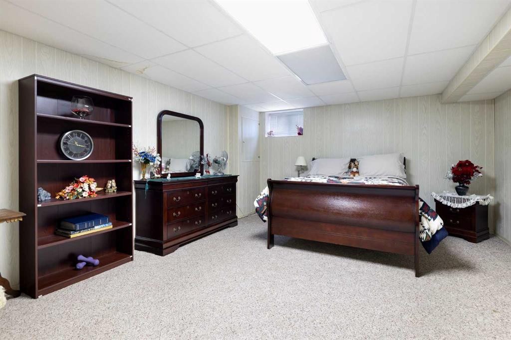 100 Dovista Court Se, Calgary, AB - Indoor
