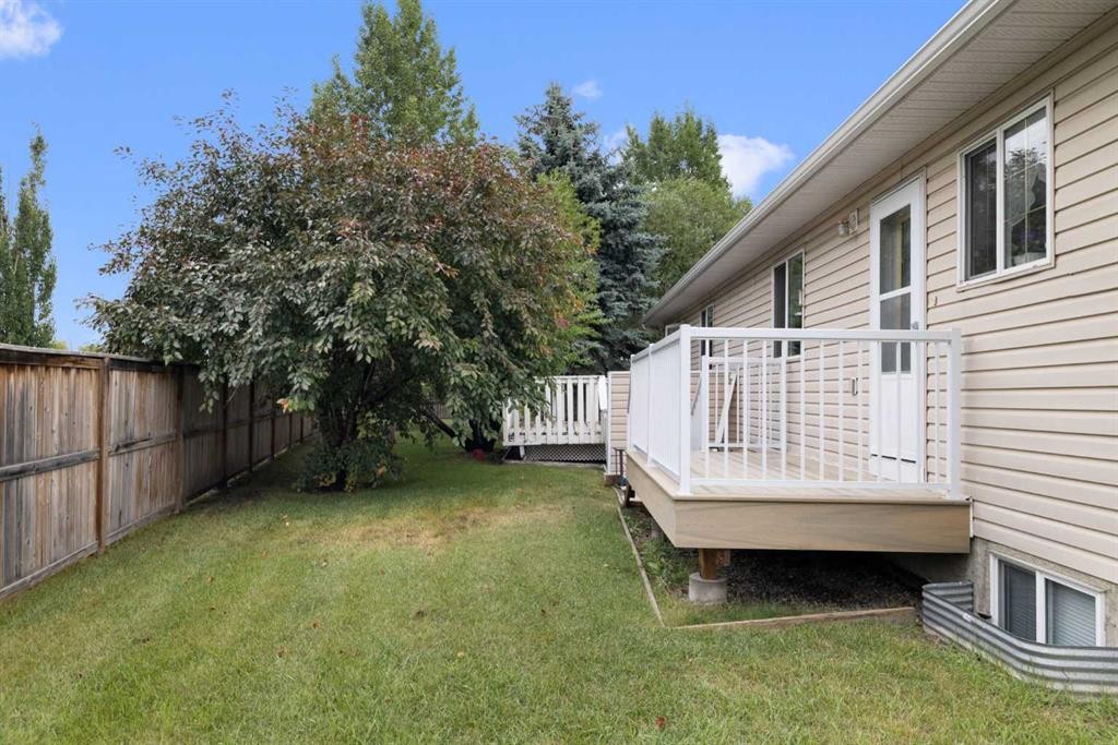 100 Dovista Court Se, Calgary, AB - Outdoor With Exterior