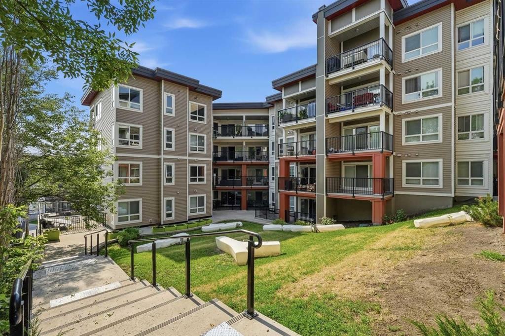 118-510 Edmonton Trail Ne, Calgary, AB - Outdoor